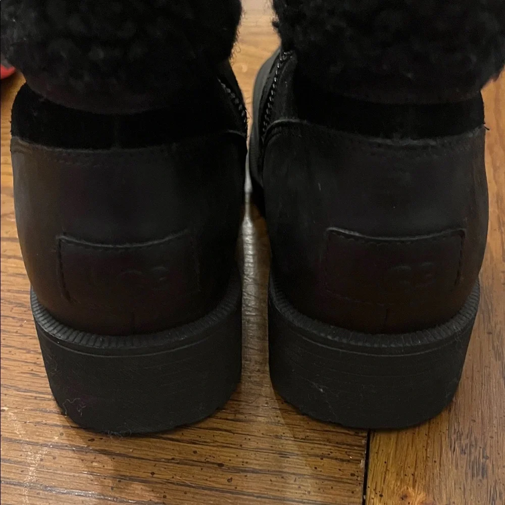 UGG cozy elegant